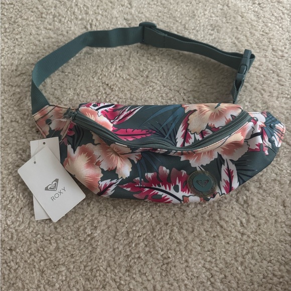 Roxy Tropical Print Waist Bag - Picture 1 of 2